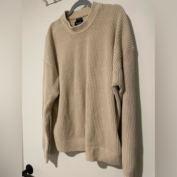 Yellow A&F Knit Oversized Sweater - Picture 3 of 7